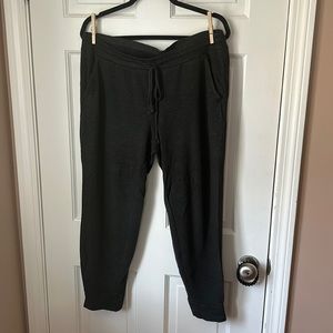 Closet closing 5/29/23. All reasonable offers accepted! LOFT soft gray joggers